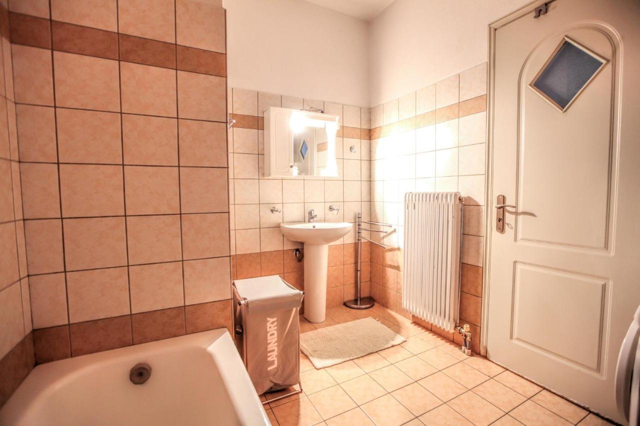 Grand Meteora Central Luxury Apartment Калампака Екстериор снимка